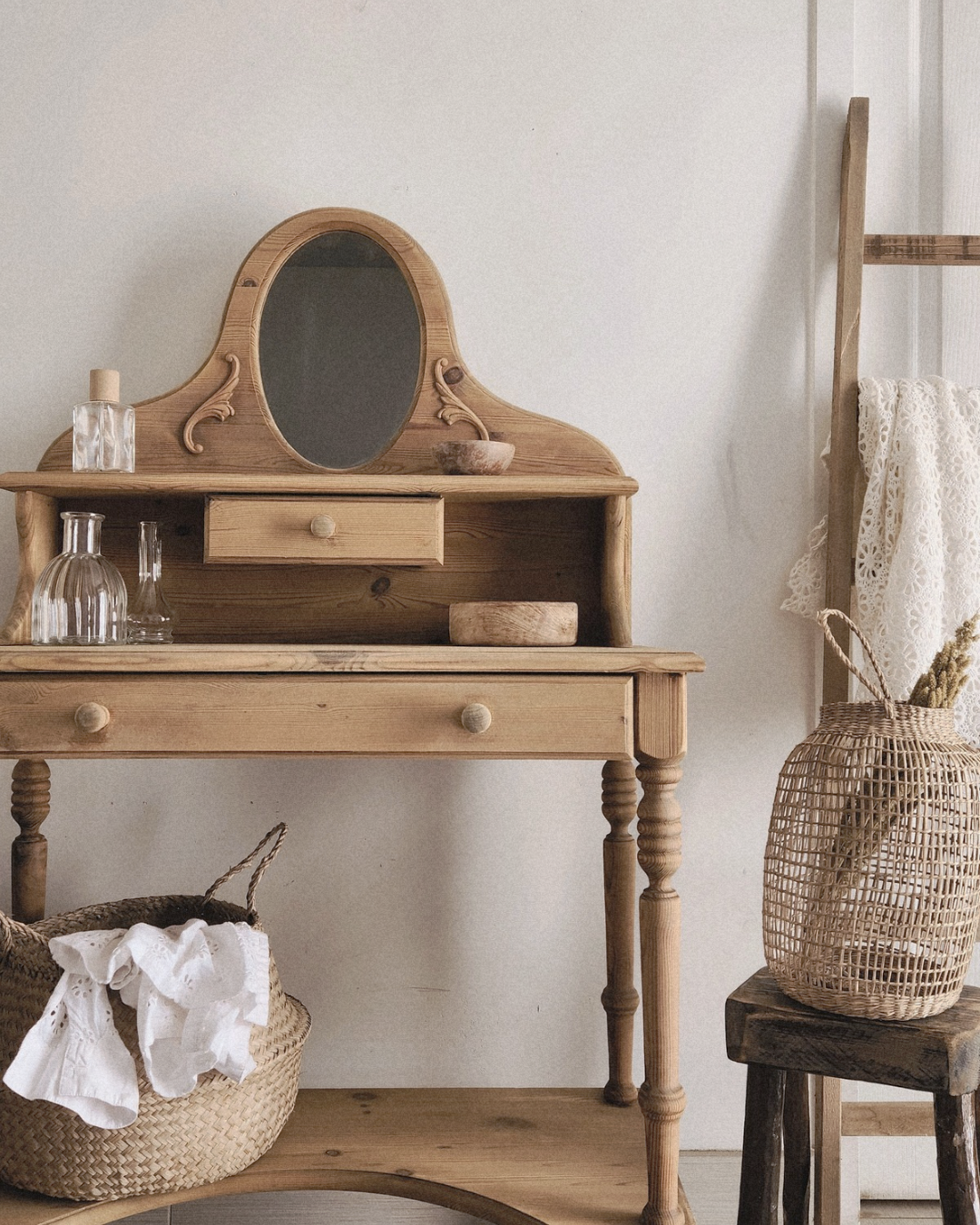 LA COIFFEUSE ANCIENNE N°26 {RÉSERVÉE}