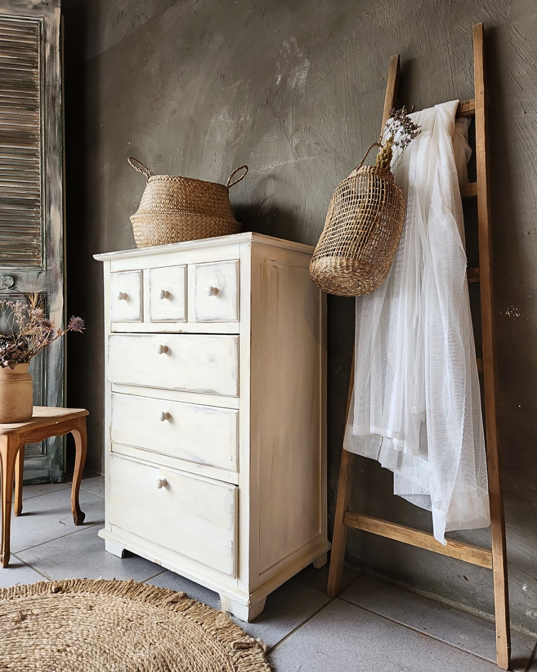 PETIT BUFFET/COMMODE PATINE CREME
