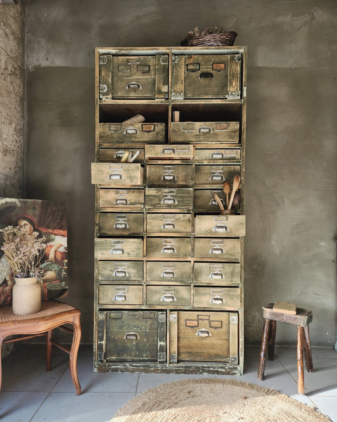 LE MEUBLE DE QUINCAILLERIE