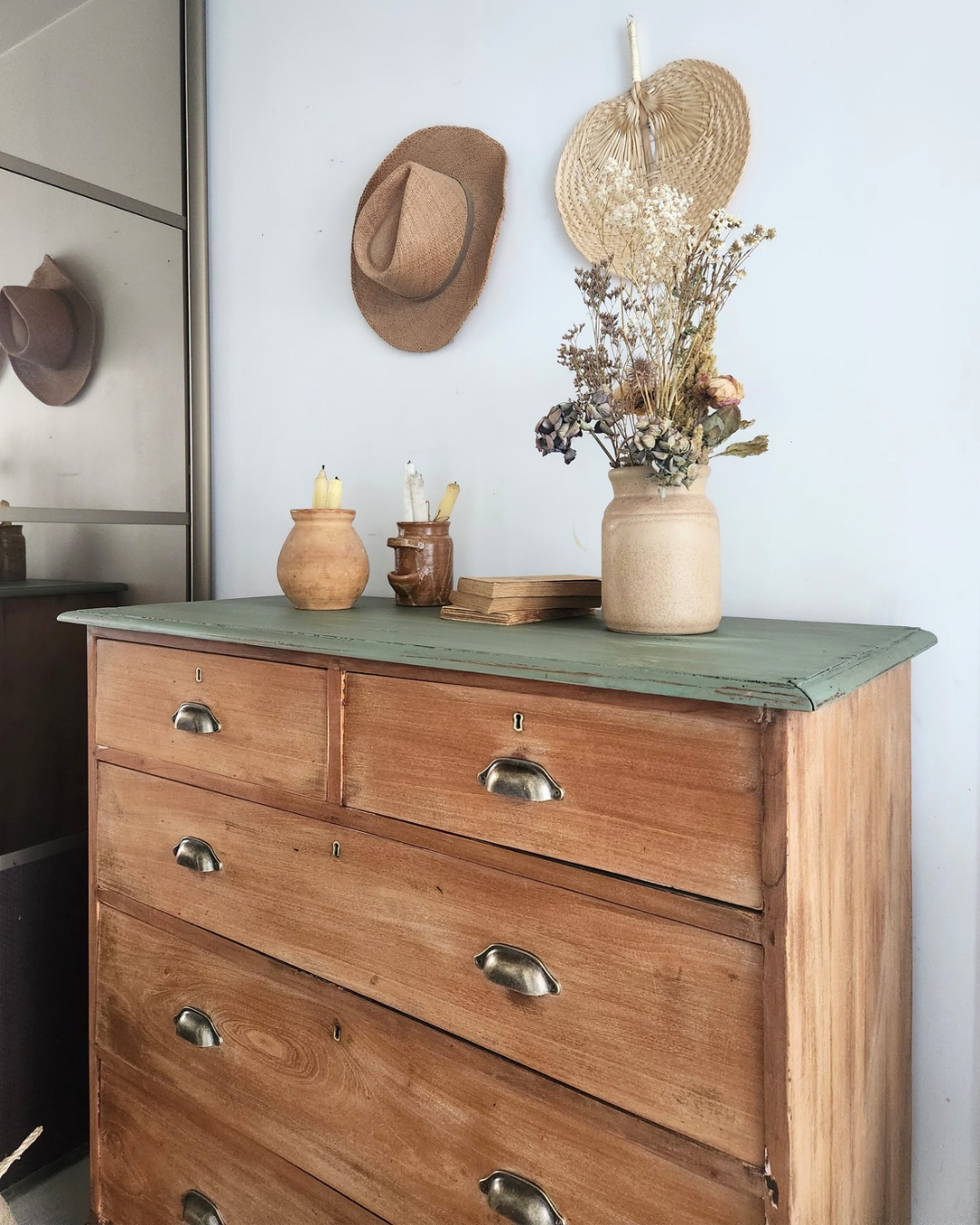 LA COMMODE HENRIETTE