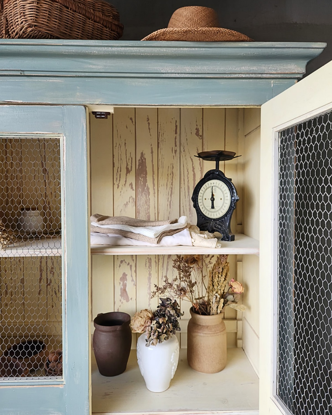 L'ARMOIRE COTTAGE CAROLINE