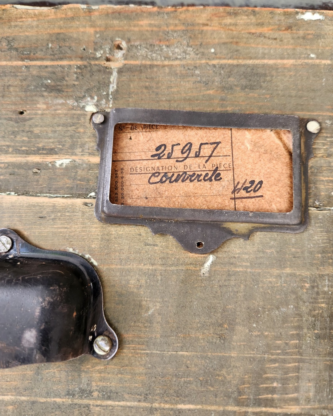 LE MEUBLE DE QUINCAILLERIE