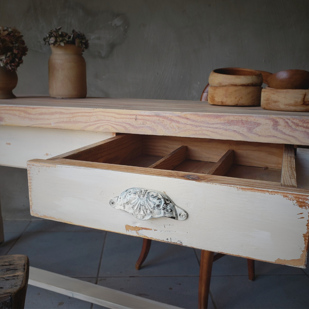 . TABLE [ERNESTINE].