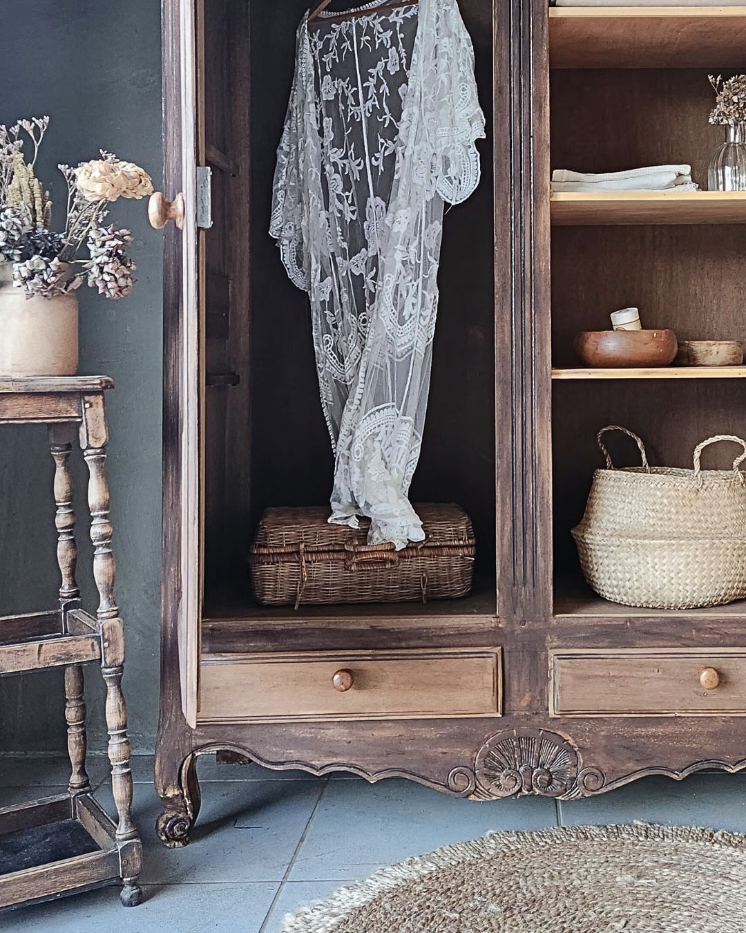 L' ARMOIRE DE CAMPAGNE