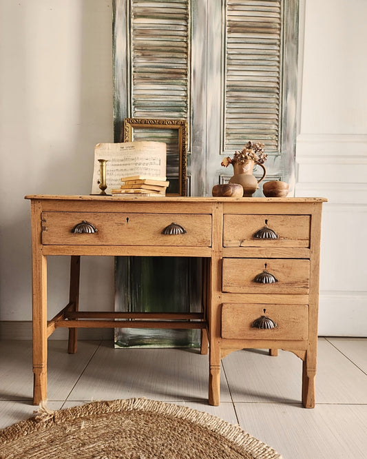 LE BUREAU EMILE