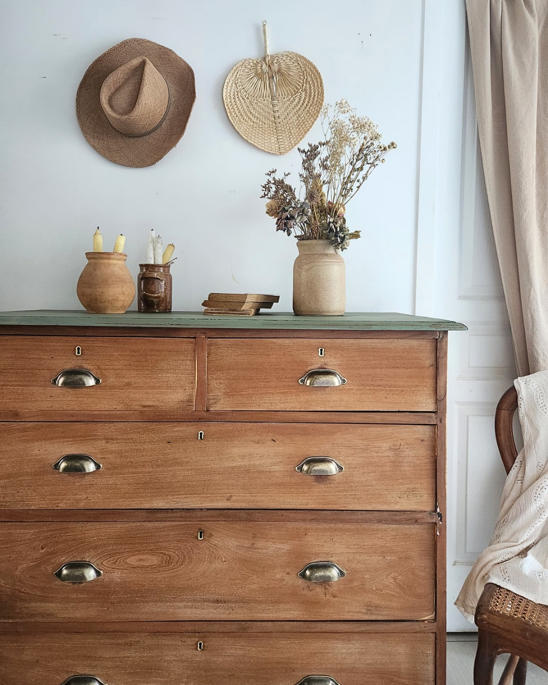 LA COMMODE HENRIETTE