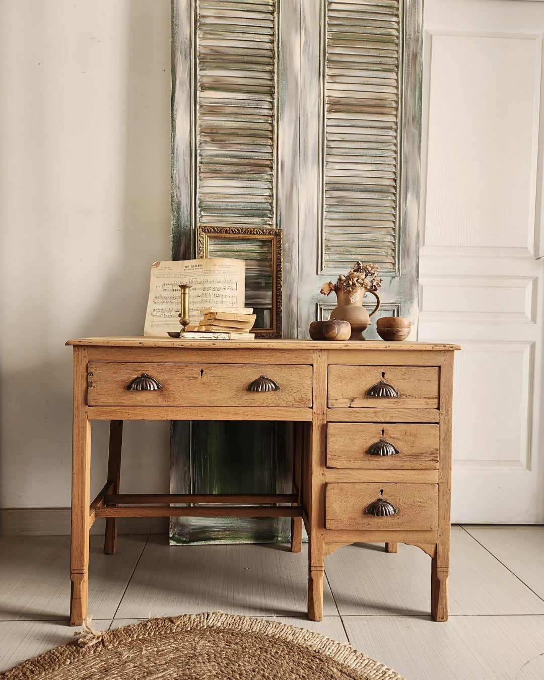 LE BUREAU EMILE